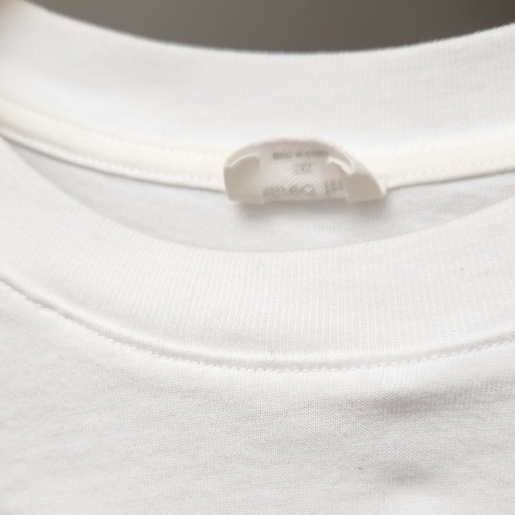 Wilfred Free Weekend T-Shirt - Picture 7 of 14